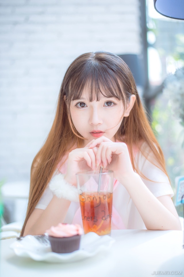 不同的人，为你做同一件事，你会感到天壤之别。因为我们在意的，往往不是人做的事，而只是做事的人。